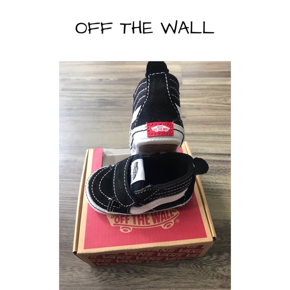 Vans Other - VANS CRIB VELCRO TODDLER SHOES SIZE 3-6 MONTHS